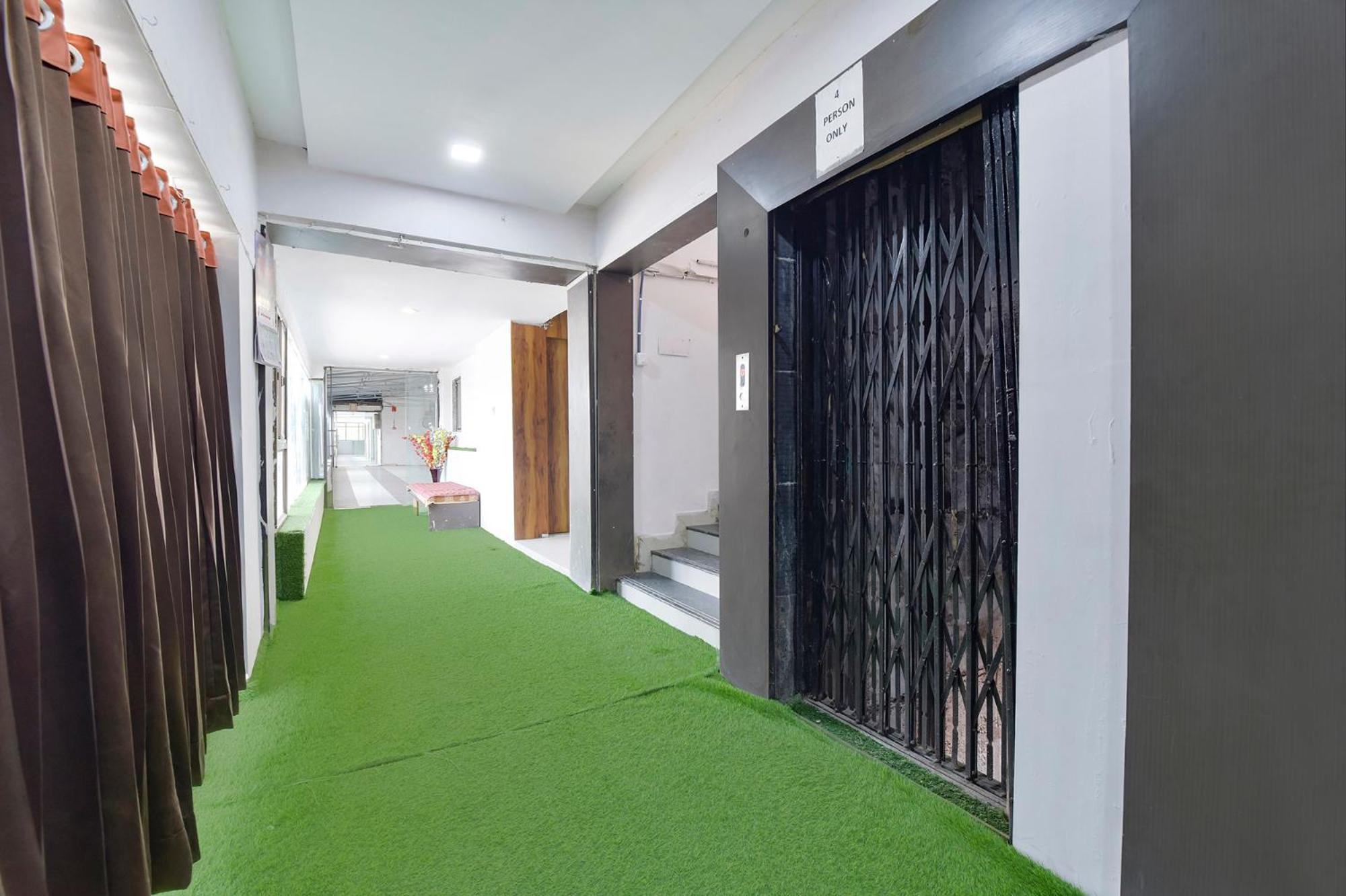 Fabhotel Star Ahmadabad Zewnętrze zdjęcie