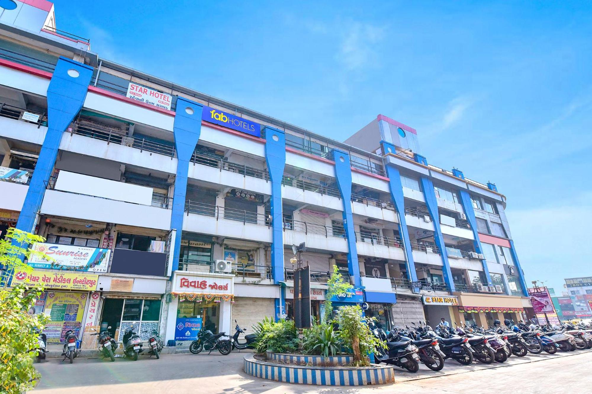 Fabhotel Star Ahmadabad Zewnętrze zdjęcie