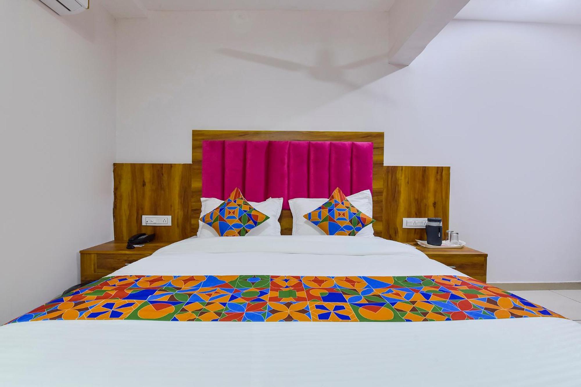 Fabhotel Star Ahmadabad Zewnętrze zdjęcie