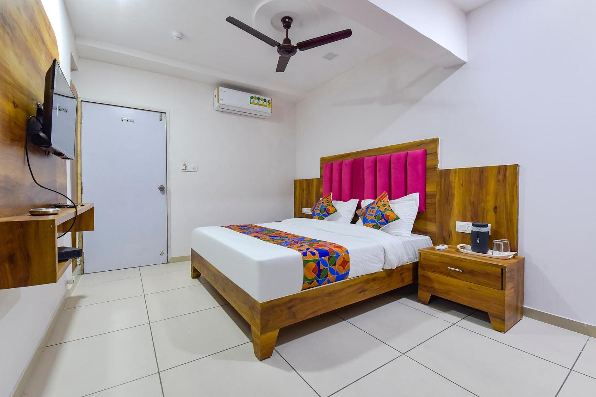 Fabhotel Star Ahmadabad Zewnętrze zdjęcie